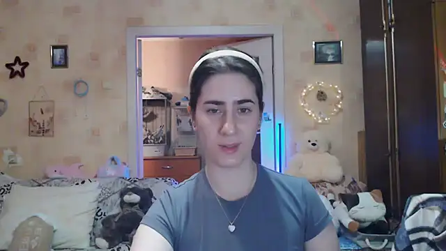 Snapshot of INELIKA chatting on September 10, 9:47 pm INELIKA online show from September 10, 9:47 pm