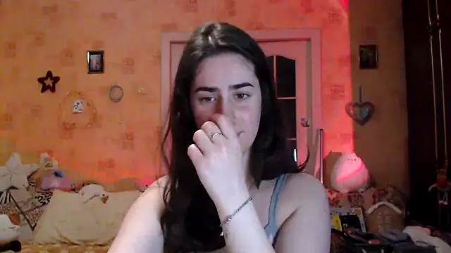 Snapshot of INELIKA chatting on March 8, 11:18 pm INELIKA online show from March 8, 11:18 pm