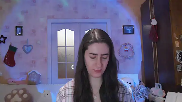 Snapshot of INELIKA chatting on February 15, 9:14 pm INELIKA online show from February 15, 9:14 pm