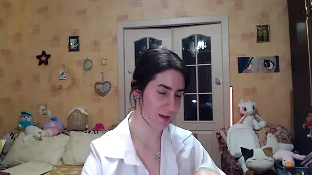 Snapshot of INELIKA chatting on January 22, 9:32 pm INELIKA online show from January 22, 9:32 pm