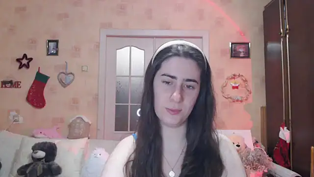 Snapshot of INELIKA chatting on January 5, 10:57 pm INELIKA online show from January 5, 10:57 pm