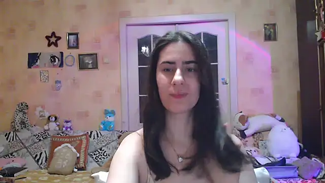 Snapshot of INELIKA chatting on December 19, 10:10 pm INELIKA online show from December 19, 10:10 pm