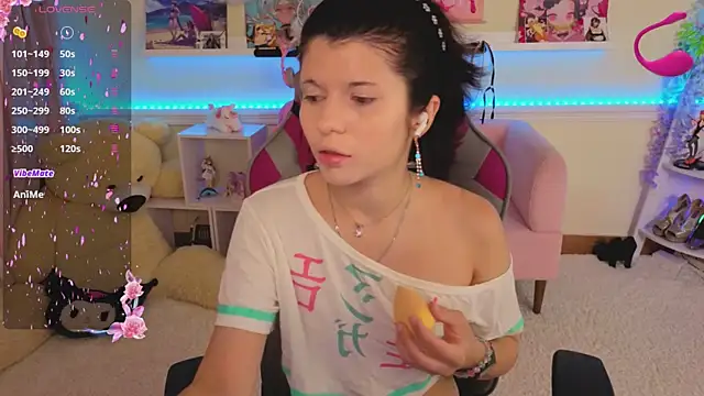 Snapshot of Katya_Zaitseva chatting on June 22, 12:13 pm Katya Zaitseva online show from June 22, 12:13 pm
