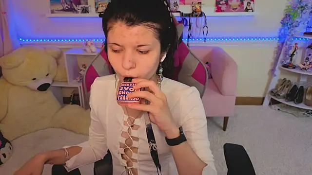 Snapshot of Katya_Zaitseva chatting on July 10, 6:41 pm Katya Zaitseva online show from July 10, 6:41 pm