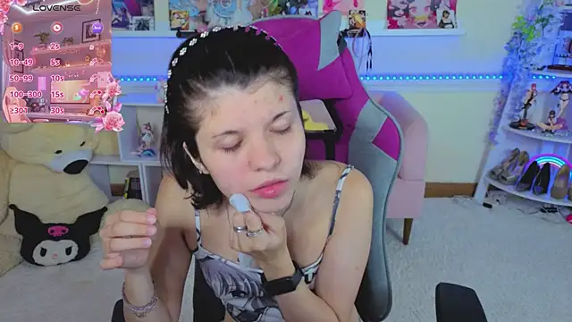 Snapshot of Katya_Zaitseva chatting on July 17, 6:49 pm Katya Zaitseva online show from July 17, 6:49 pm