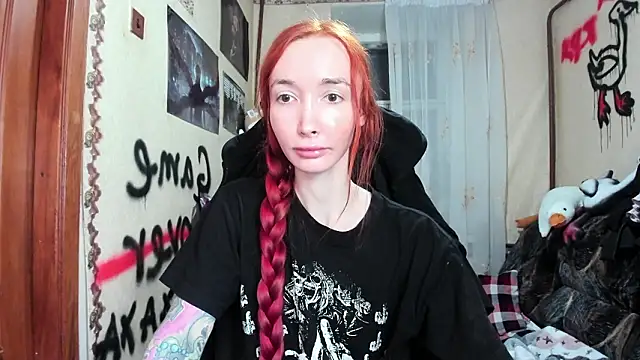 Roxy Silver online show from February 4, 8:15 pm