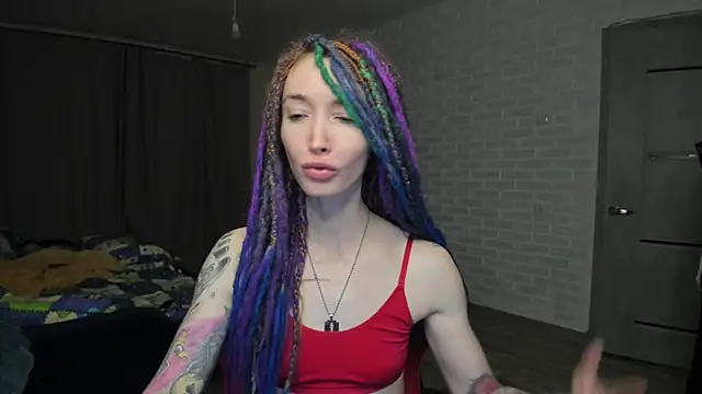 Snapshot of Roxy_Silver chatting on February 11, 11:54 pm Roxy Silver online show from February 11, 11:54 pm