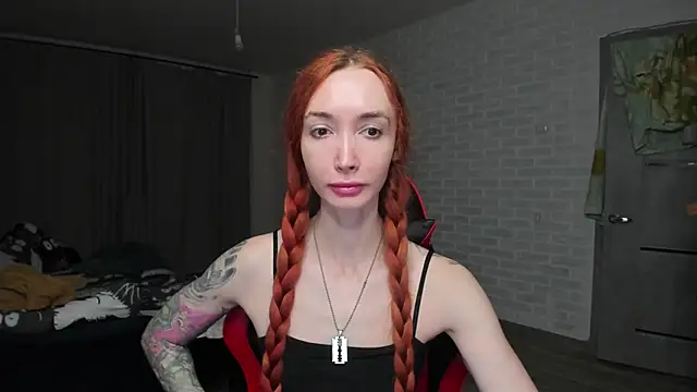 Snapshot of Roxy_Silver chatting on October 10, 3:02 pm Roxy Silver online show from October 10, 3:02 pm