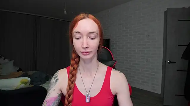 Roxy Silver online show from December 15, 7:20 pm