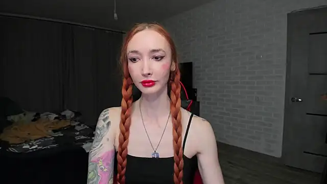 Roxy Silver online show from October 26, 7:14 pm