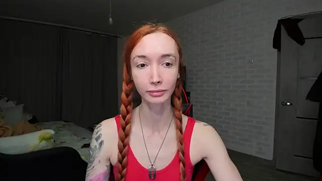 Roxy Silver online show from December 16, 6:45 pm