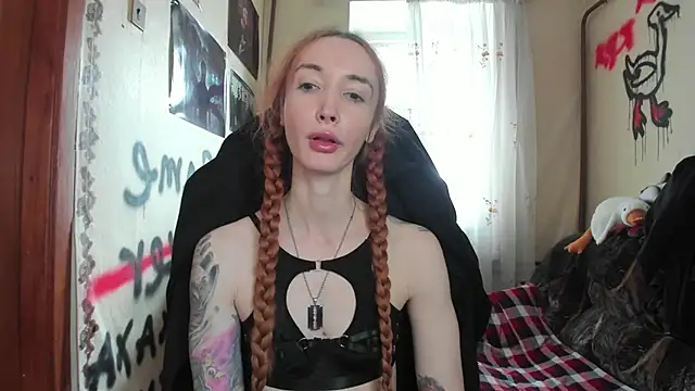 Snapshot of Roxy_Silver chatting on March 1, 10:45 am Roxy Silver online show from March 1, 10:45 am