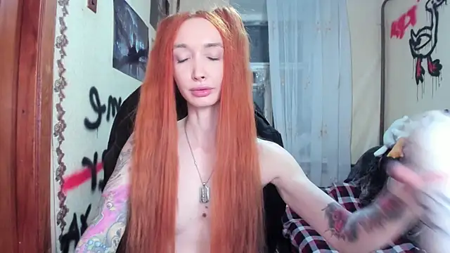 Snapshot of Roxy_Silver chatting on March 19, 10:09 pm Roxy Silver online show from March 19, 10:09 pm