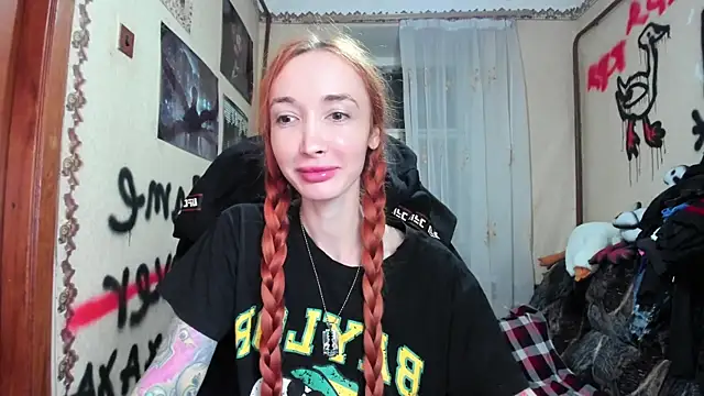 Snapshot of Roxy_Silver chatting on October 13, 4:52 pm Roxy Silver online show from October 13, 4:52 pm