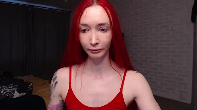 Roxy Silver online show from May 5, 1:36 pm