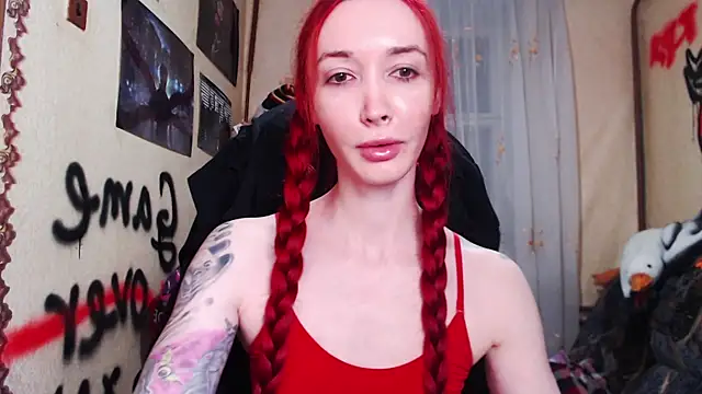 Roxy Silver online show from April 15, 7:58 pm