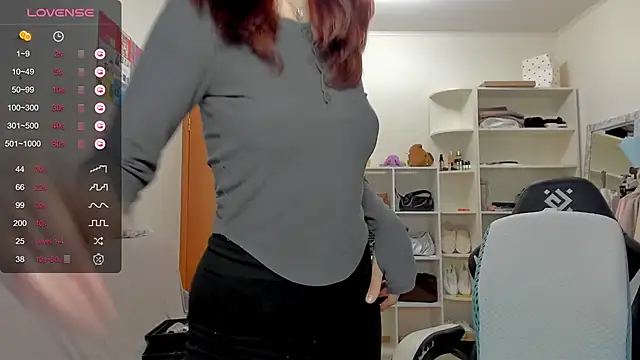 broosnica1 online show from May 18, 9:36 am