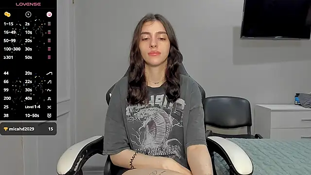 broosnica1 online show from October 29, 7:40 am