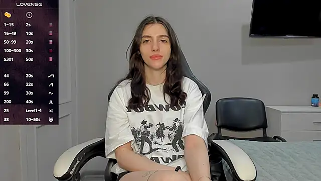 broosnica1 online show from December 16, 7:23 am