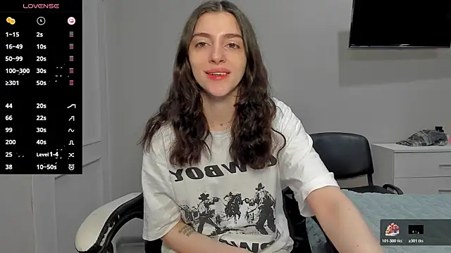 broosnica1 online show from November 20, 9:43 am