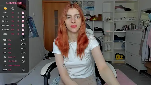 Snapshot of broosnica1 chatting on July 20, 7:49 am broosnica1 online show from July 20, 7:49 am