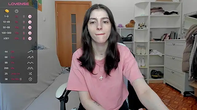 broosnica1 online show from April 29, 7:23 am