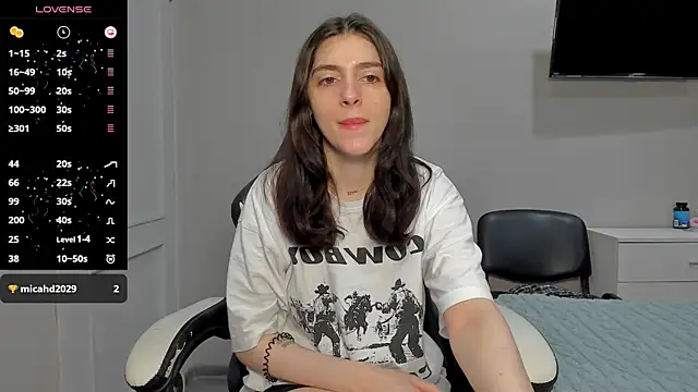 broosnica1 online show from November 1, 7:46 am