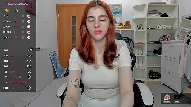 Snapshot of broosnica1 chatting on June 29, 6:20 am broosnica1 online show from June 29, 6:20 am