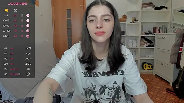 broosnica1 online show from April 13, 7:56 am