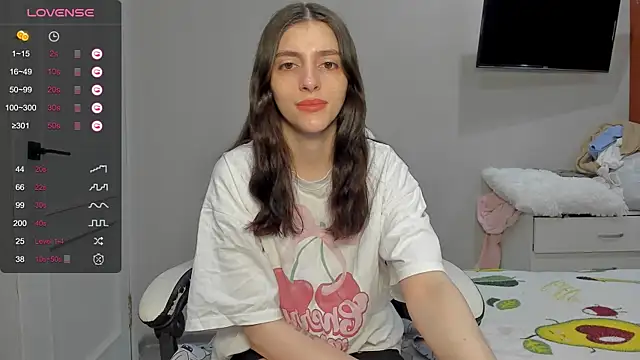 broosnica1 online show from February 5, 10:33 am