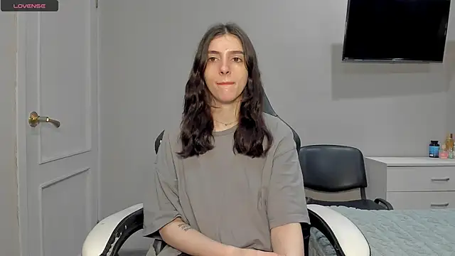 broosnica1 online show from December 18, 7:46 am