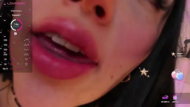 Snapshot of ViolettaHotLatin_ chatting on February 27, 5:58 pm ViolettaHotLatin online show from February 27, 5:58 pm
