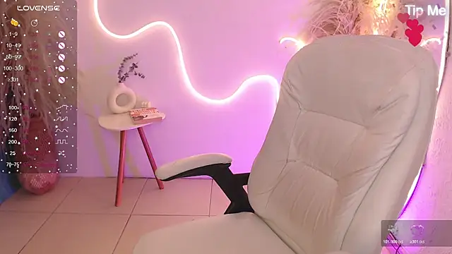 ViolettaHotLatin  online show from February 26, 12:16 pm