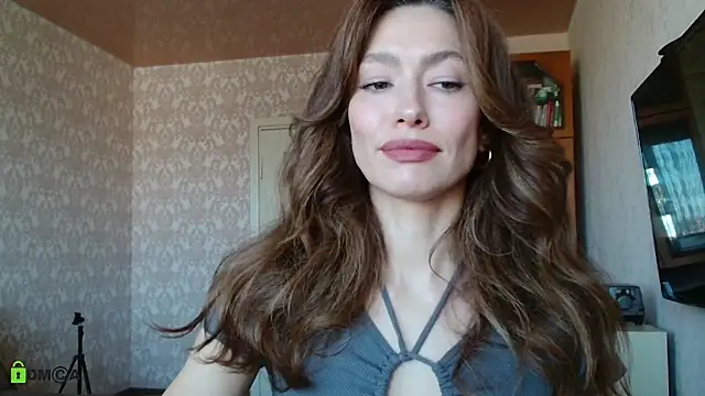 Snapshot of alicia_spicy chatting on September 18, 7:33 am alicia spicy online show from September 18, 7:33 am