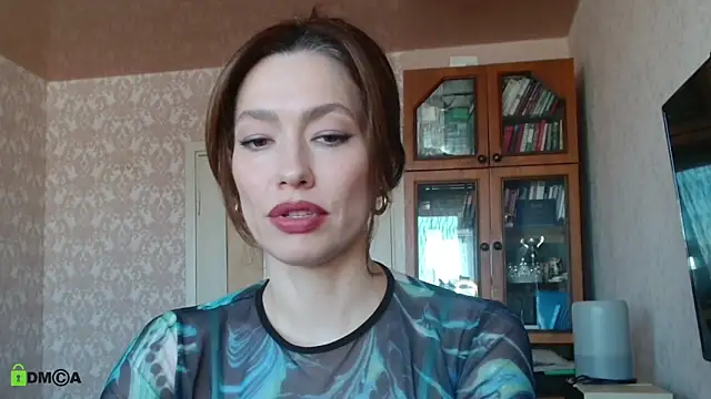 alicia spicy online show from April 11, 7:45 am