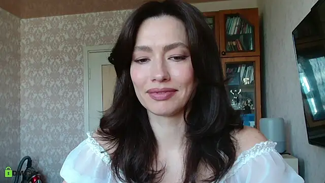 alicia spicy online show from June 2, 6:35 am