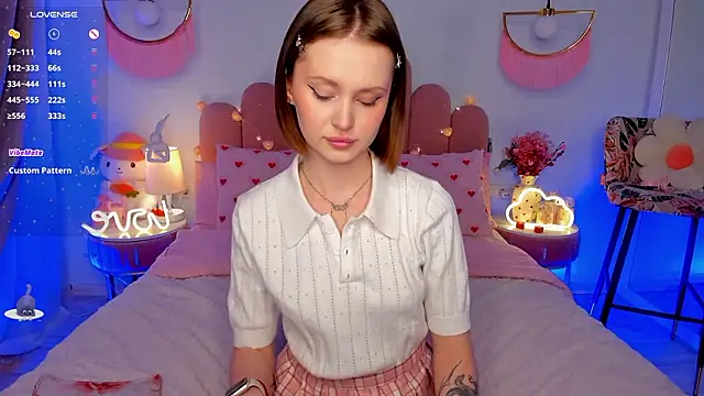 MaryLew online show from February 10, 7:07 am