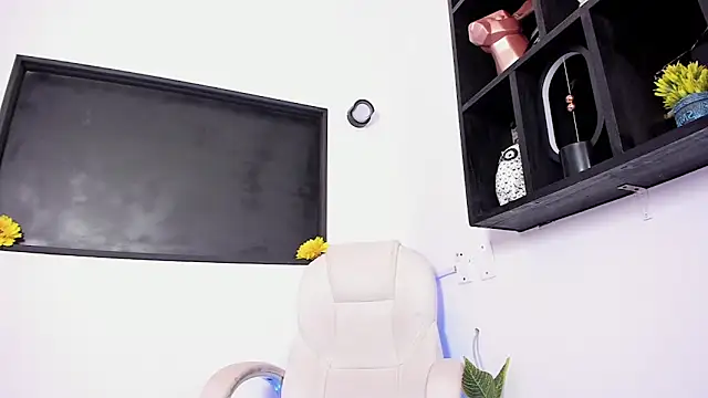 xenia golden online show from March 6, 8:26 pm