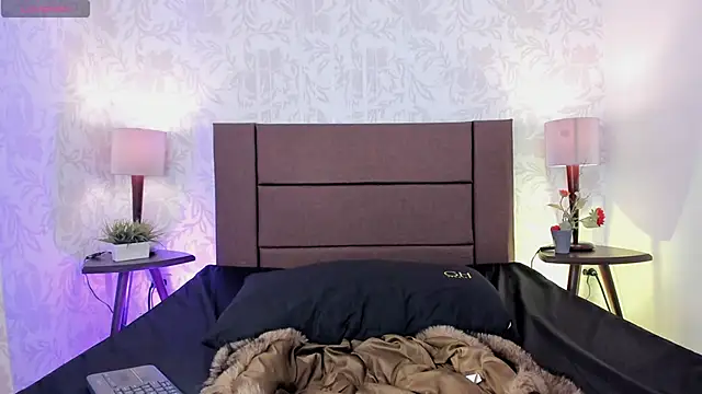 xenia golden online show from October 18, 1:02 pm
