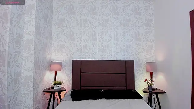 xenia golden online show from November 8, 1:47 pm