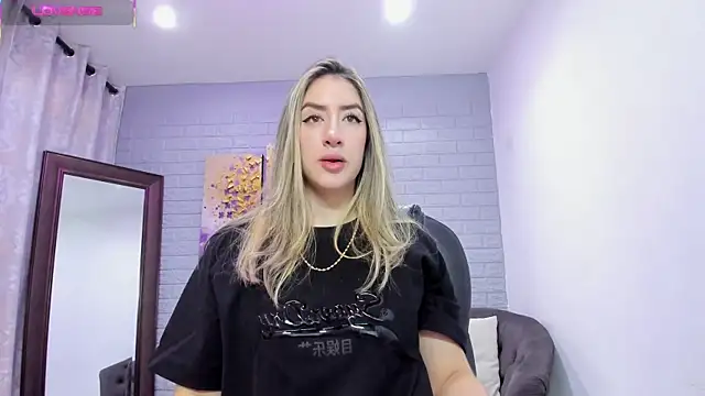  AlejaCruz  online show from January 11, 5:53 pm