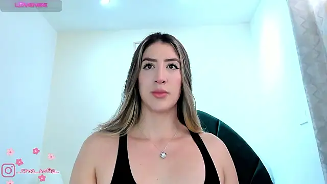  AlejaCruz  online show from February 20, 5:59 pm