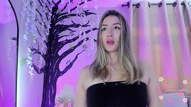  AlejaCruz  online show from January 5, 7:39 pm