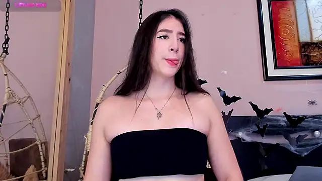  AlejaCruz  online show from November 2, 5:40 pm