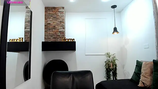  AlejaCruz  online show from September 14, 5:24 pm