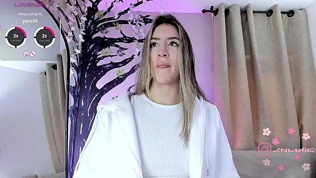  AlejaCruz  online show from February 1, 12:14 pm