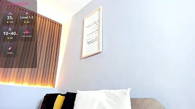 Snapshot of _AlejaCruz_ chatting on July 3, 7:42 pm AlejaCruz online show from July 3, 7:42 pm