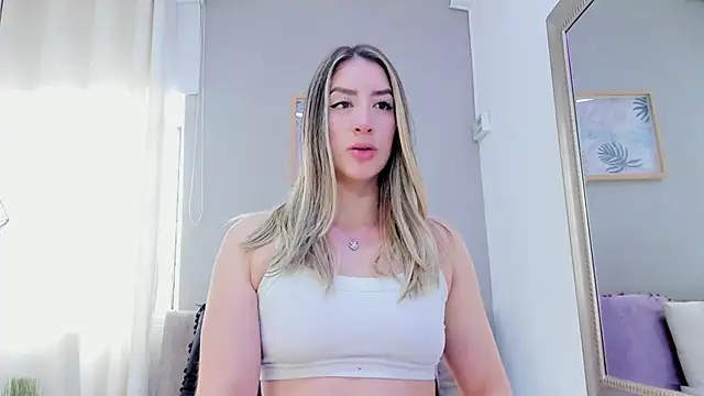  AlejaCruz  online show from January 6, 7:18 pm