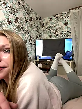 Snapshot of adel_secret chatting on November 11, 8:36 pm adel secret online show from November 11, 8:36 pm