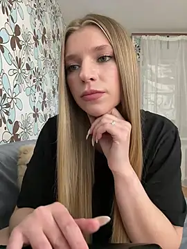 adel secret online show from April 6, 8:21 pm